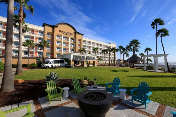 DoubleTree By Hilton Hotel Galveston Beach image 15